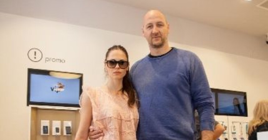 Dino i Viktorija Rađa na otvorenju novog centra!