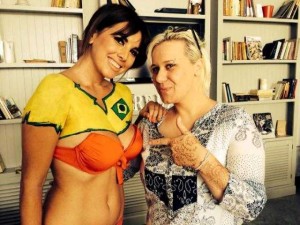 Tina Angel, Nives