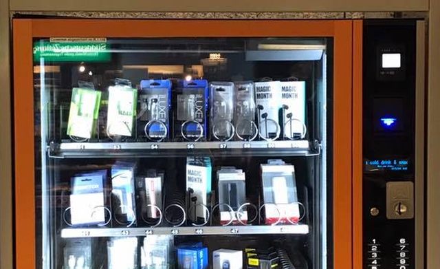 Po pametni mobilni telefon na automat – cijena 30 eura