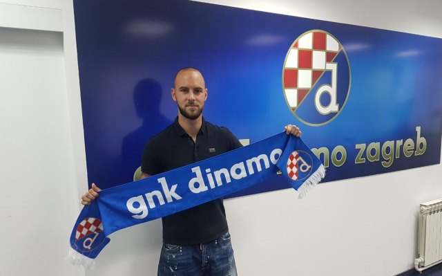Jan Lecjaks potpisao trogodišnji ugovor s Dinamom