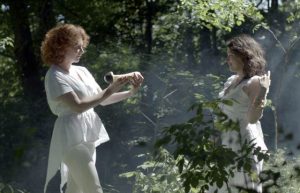 Sara Stanić i Nina Violić