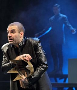 Kralj Rikard, Ozren Grabaric