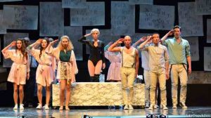 Alphonsine, Komedija