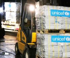 UNICEF dostavio 13.5 tona zaštitnih cerada