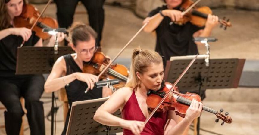 Ovacije za Komorni sastav DSO-a i Evu Šulić