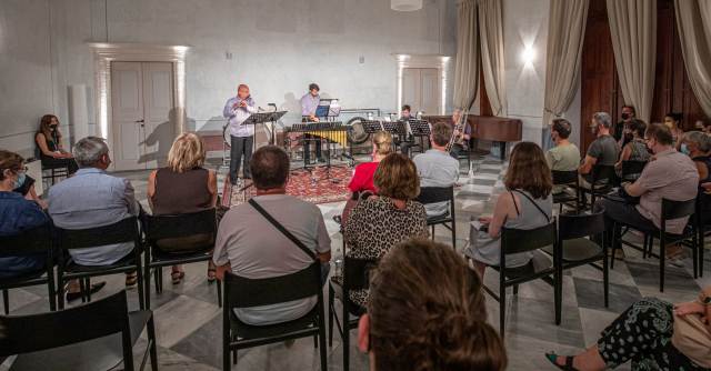 Harlequin Art Collective