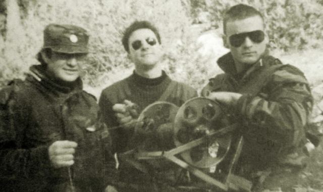 Mirni ljudi s puškom