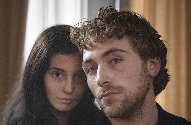 Genijalna prijateljica